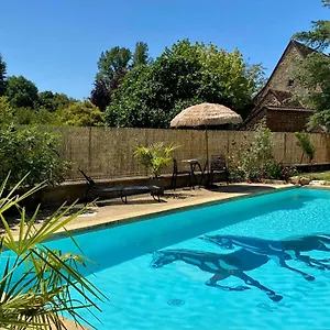 Du Relais D Auniac Bar Restaurant Piscine Anglars-Nozac