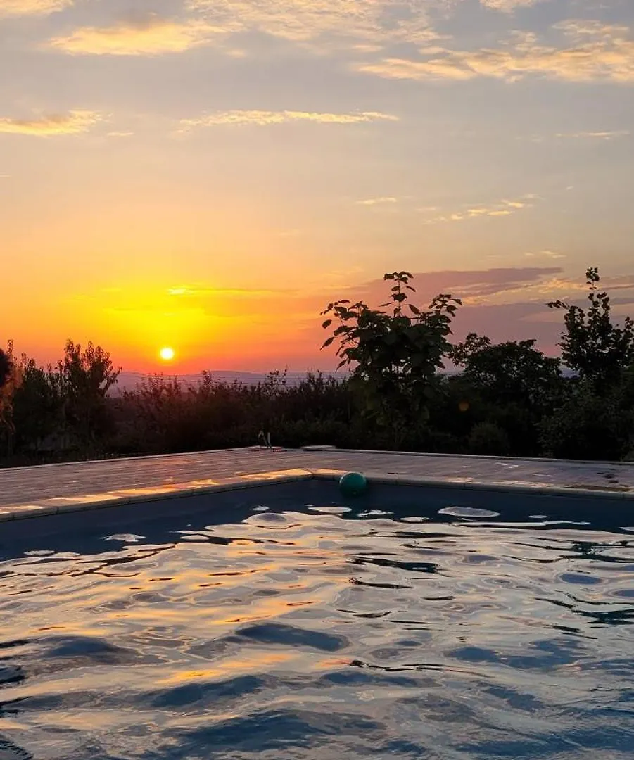 Le Petit Nid Du Quercy Bed & Breakfast Anglars-Nozac 0*,
